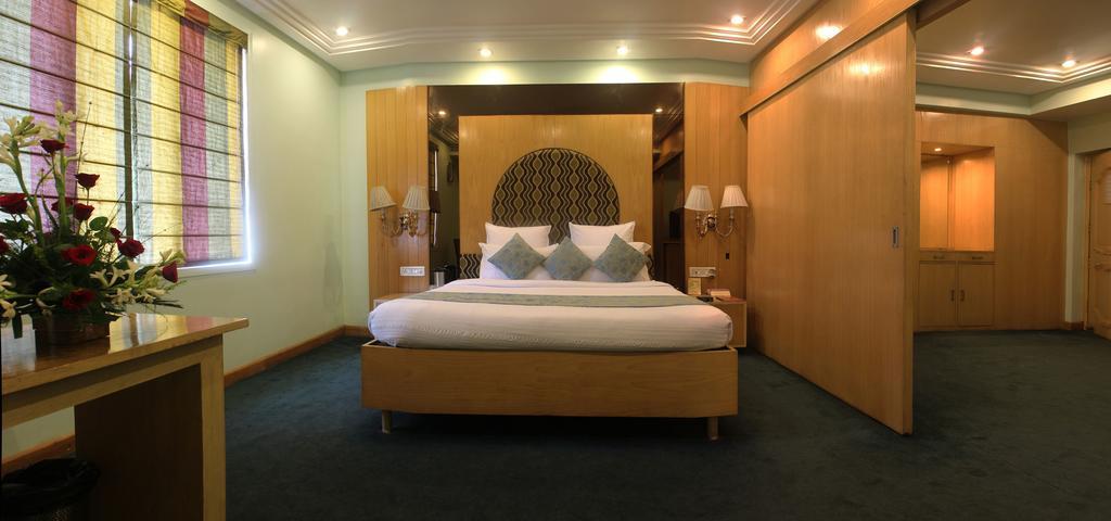 Rāipur Hotel Grand International מראה חיצוני תמונה