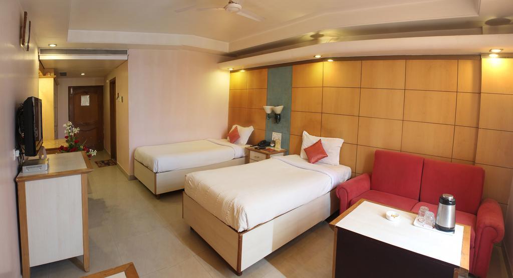 Rāipur Hotel Grand International מראה חיצוני תמונה