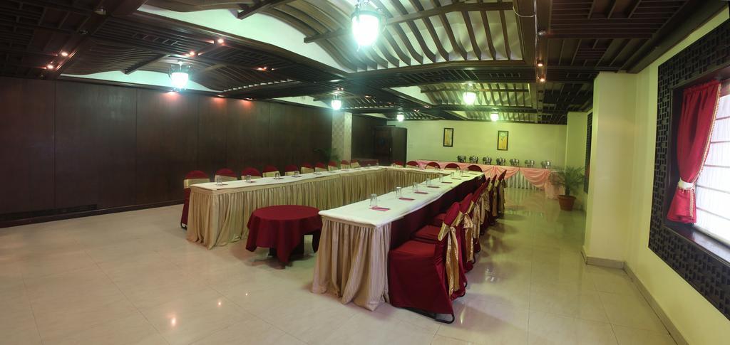 Rāipur Hotel Grand International מראה חיצוני תמונה