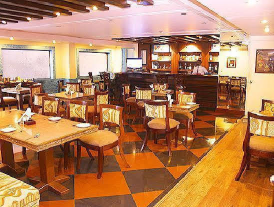 Rāipur Hotel Grand International מראה חיצוני תמונה