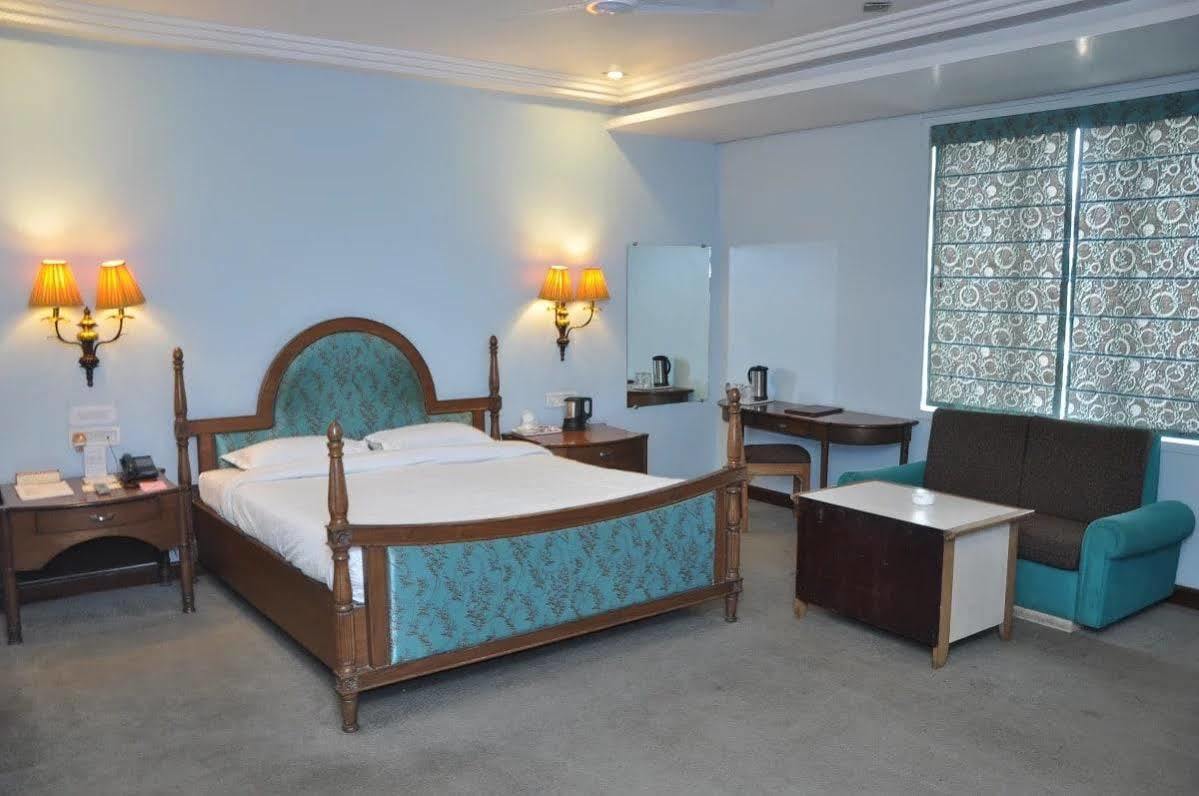 Rāipur Hotel Grand International מראה חיצוני תמונה